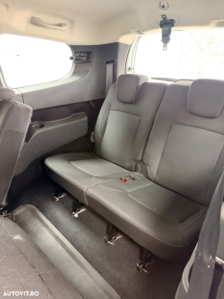 Dacia Lodgy 1.5 Blue dCi Laureate - 16