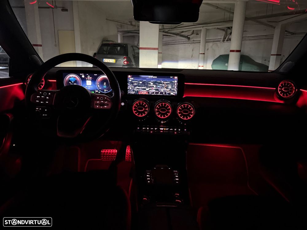 Mercedes-Benz A 250 e AMG Line - 23