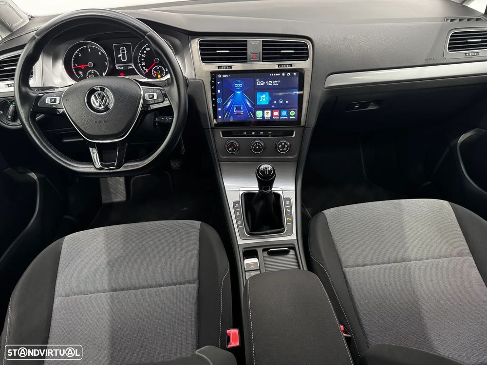 VW Golf Variant 1.6 TDi Confortline - 17