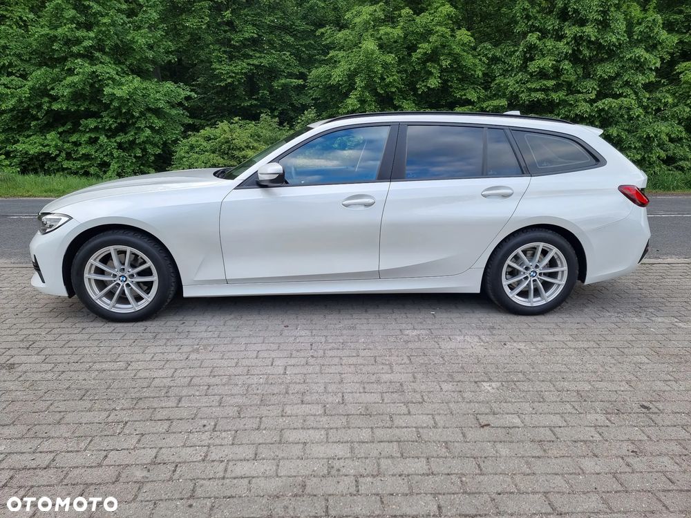 BMW Seria 3 320d Edition Luxury Line Purity - 3