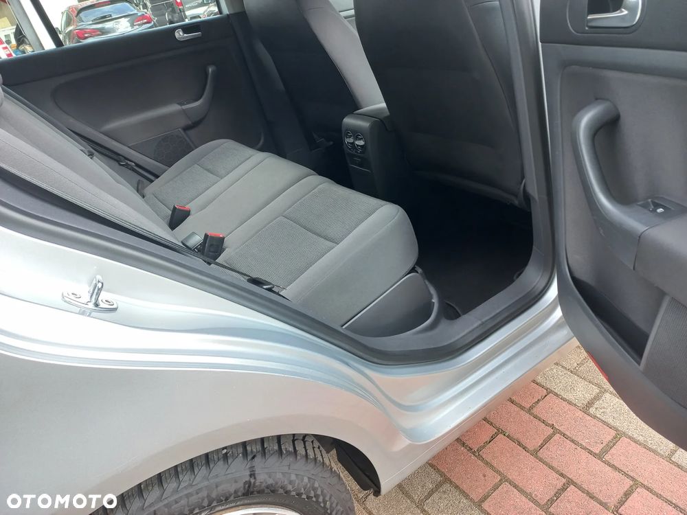 Volkswagen Golf Plus 1.6 Tour - 17