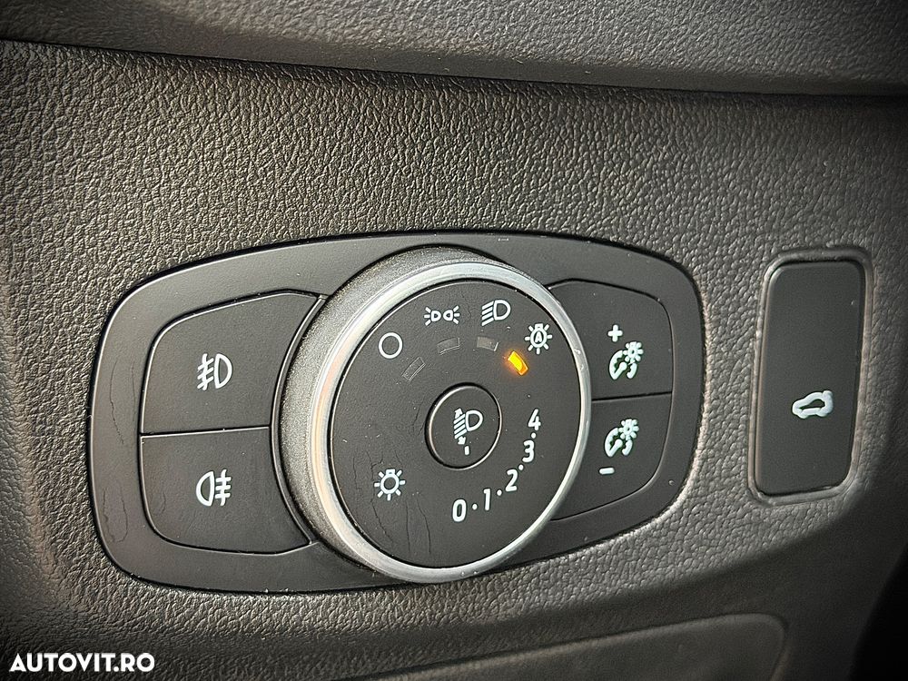 Ford Focus 1.0 EcoBoost Trend Edition - 22