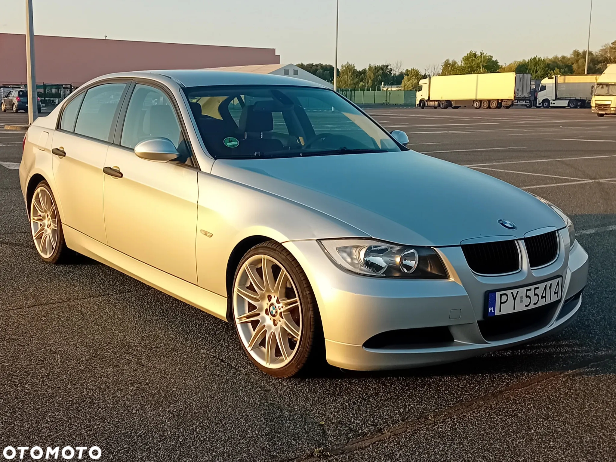 BMW Seria 3 318d - 4