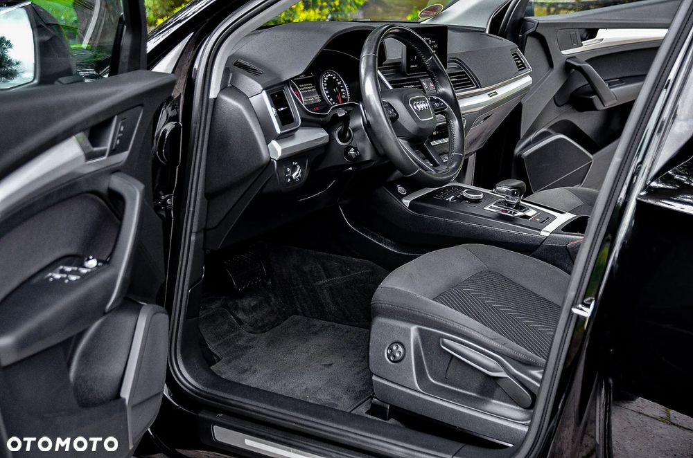 Audi Q5 35 TDI quattro S tronic design - 26