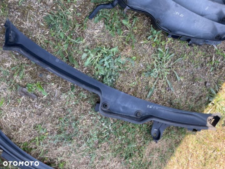 MERCEDES CL 216  s 221 podszybie europa osłona wycieraczek - 1