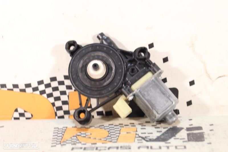Motor Do Elevador De Vidro Traseiro Esquerdo Seat Leon (5F1)  5Q095980 - 2