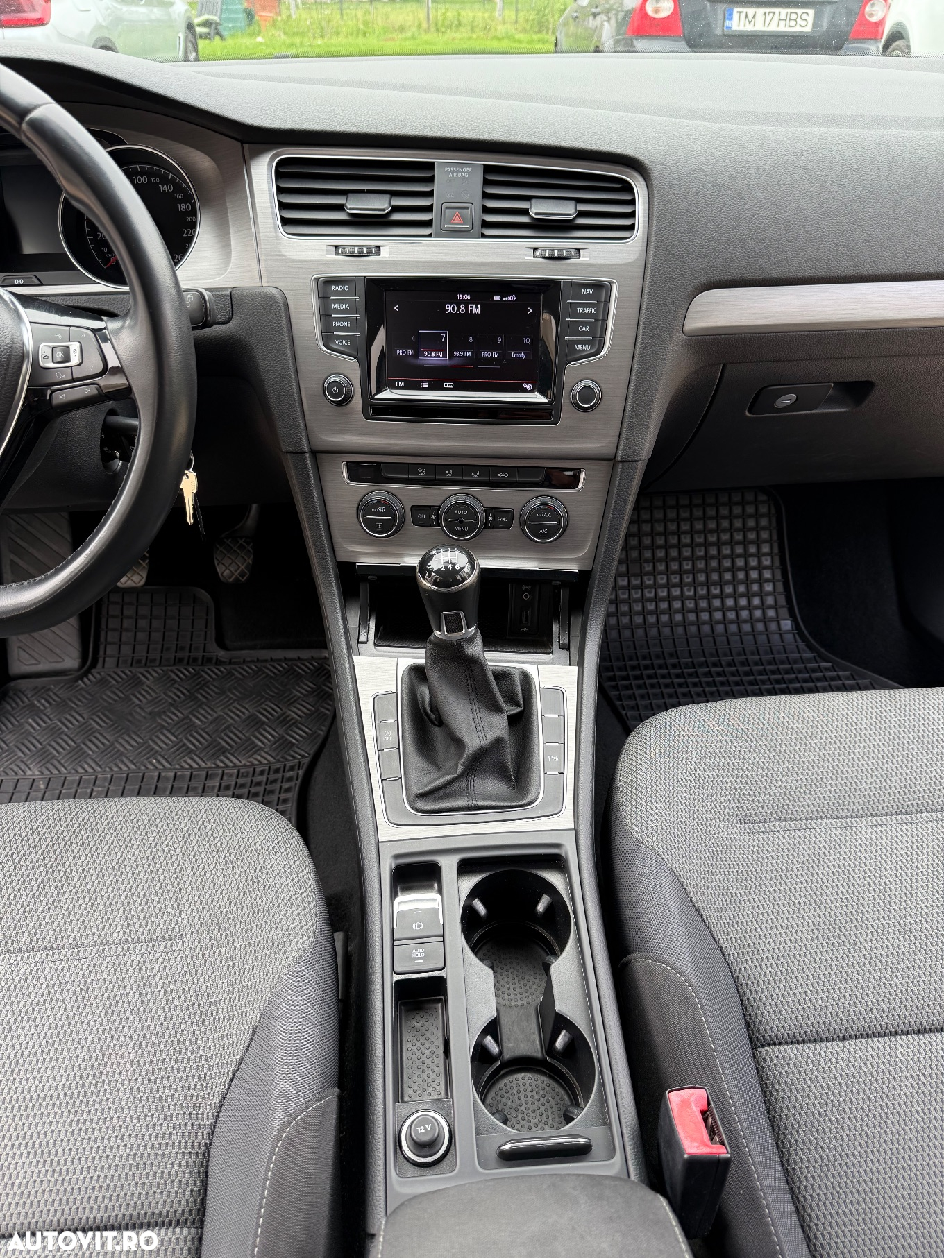 Volkswagen Golf 1.6 TDI BMT Comfortline - 13