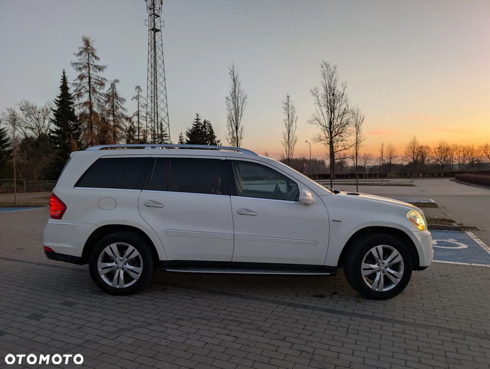 Mercedes-Benz GL 350 BlueTEC 4Matic 7G-TRONIC - 5