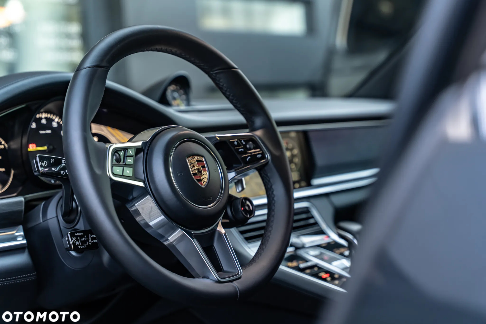 Porsche Panamera 4 e-Hybrid Sport Turismo - 26