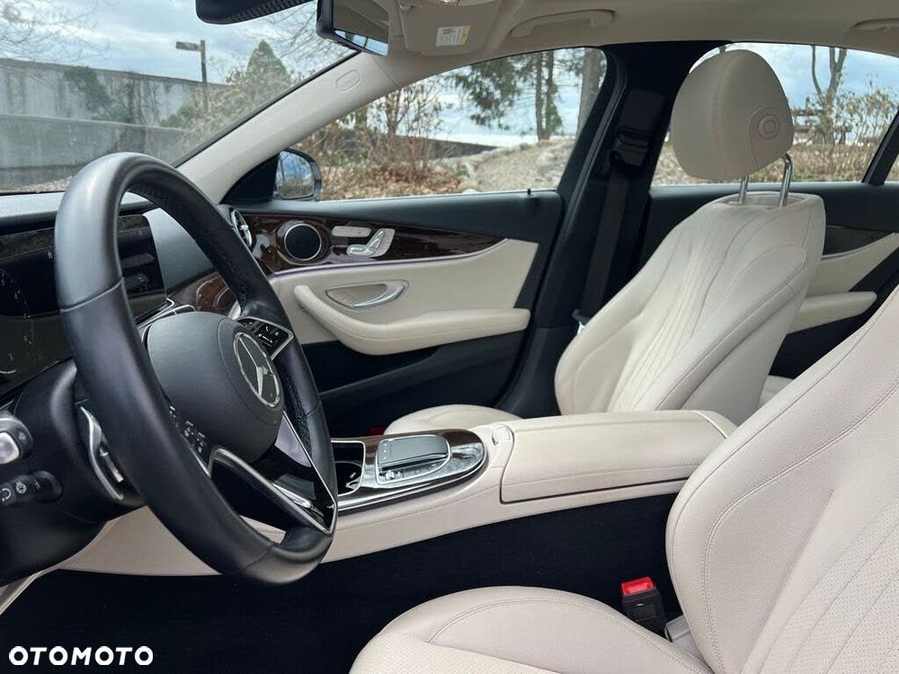 Mercedes-Benz Klasa E 350 9G-TRONIC AMG Line - 6