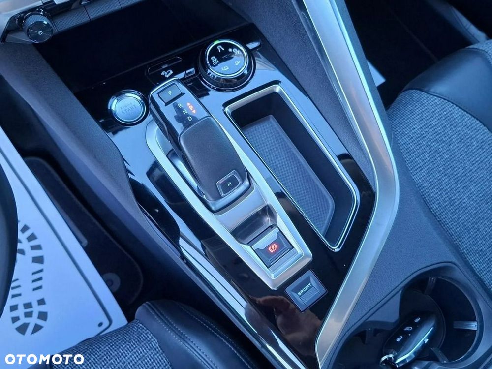 Peugeot 5008 BlueHDi 130 EAT8 Allure - 16