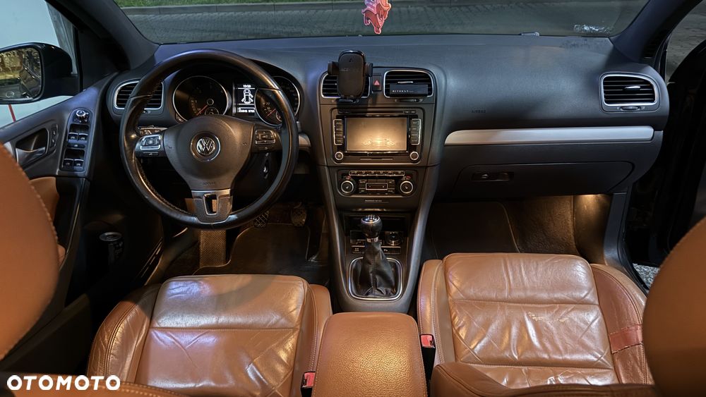 Volkswagen Golf 2.0 TDI Highline - 25