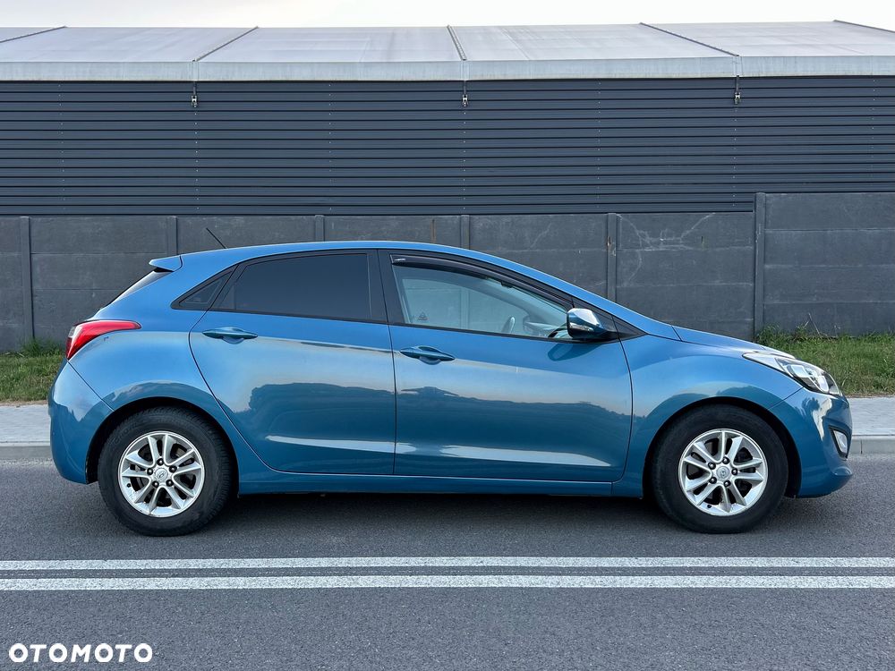 Hyundai i30 1.6 GDI Comfort - 10