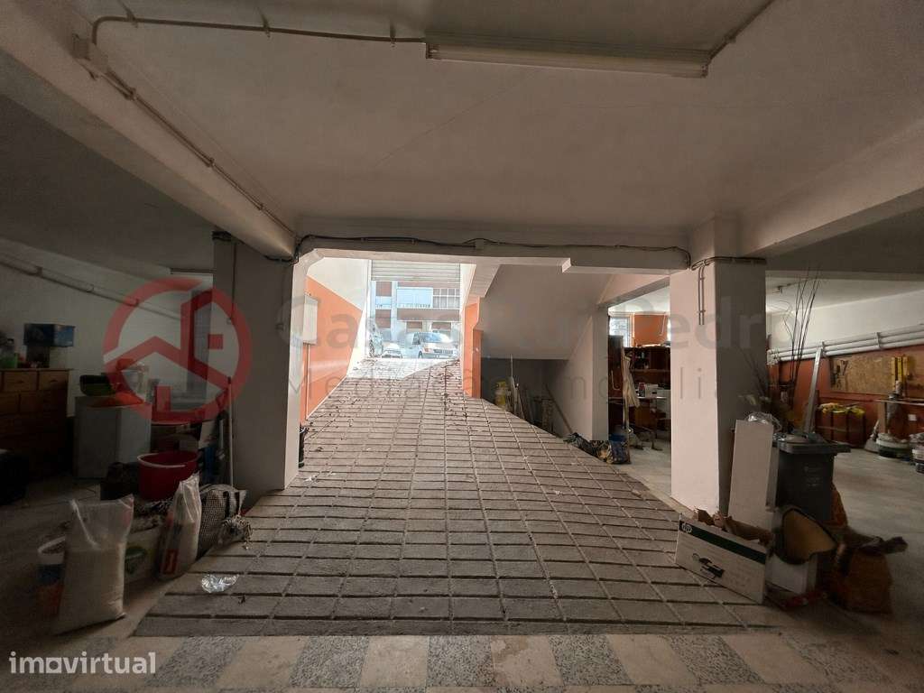 Incrível Armazém na Amora - Grande imagem: 3/13
