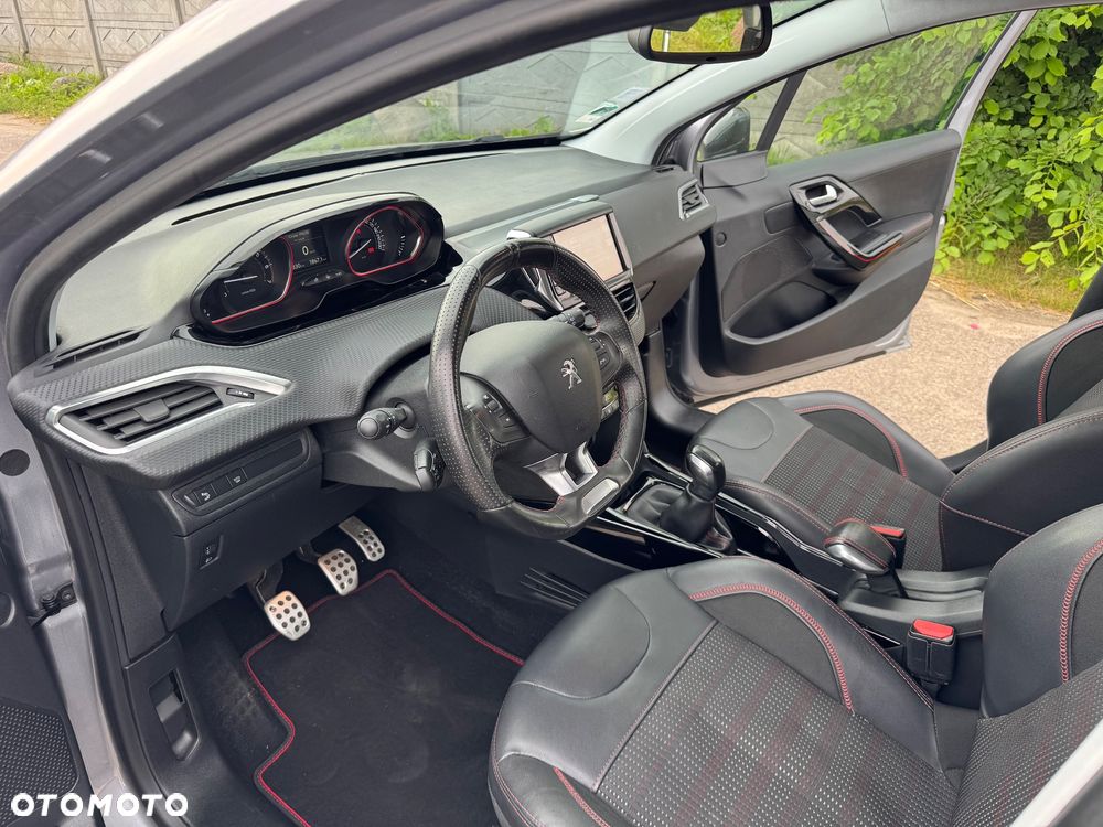 Peugeot 2008 PureTech 110 Stop&Start GT-Line Edition - 29