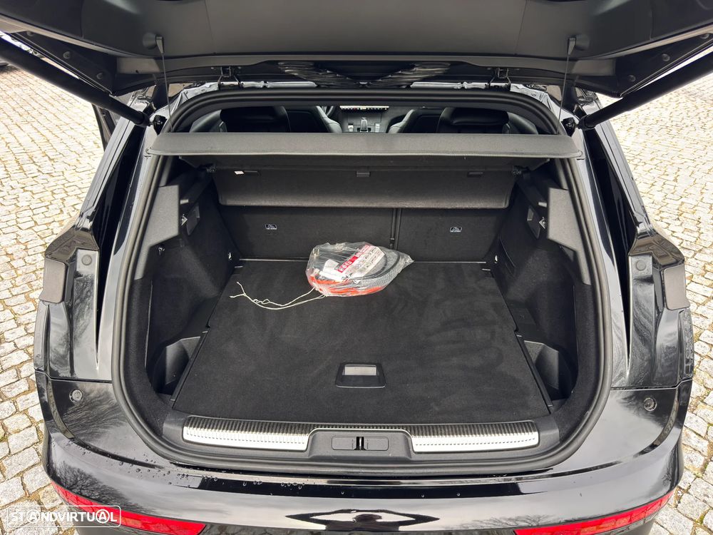 DS DS7 4x4 300 Performance Line - 8