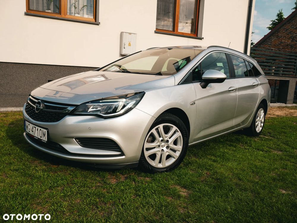 Opel Astra 1.6 CDTI Essentia - 8