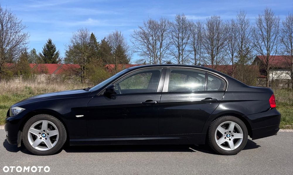 BMW Seria 3 318i Edition Exclusive - 2