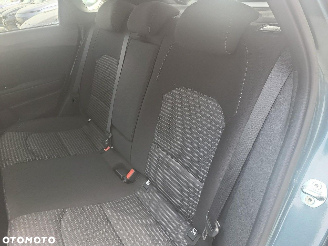 Kia Ceed - 16