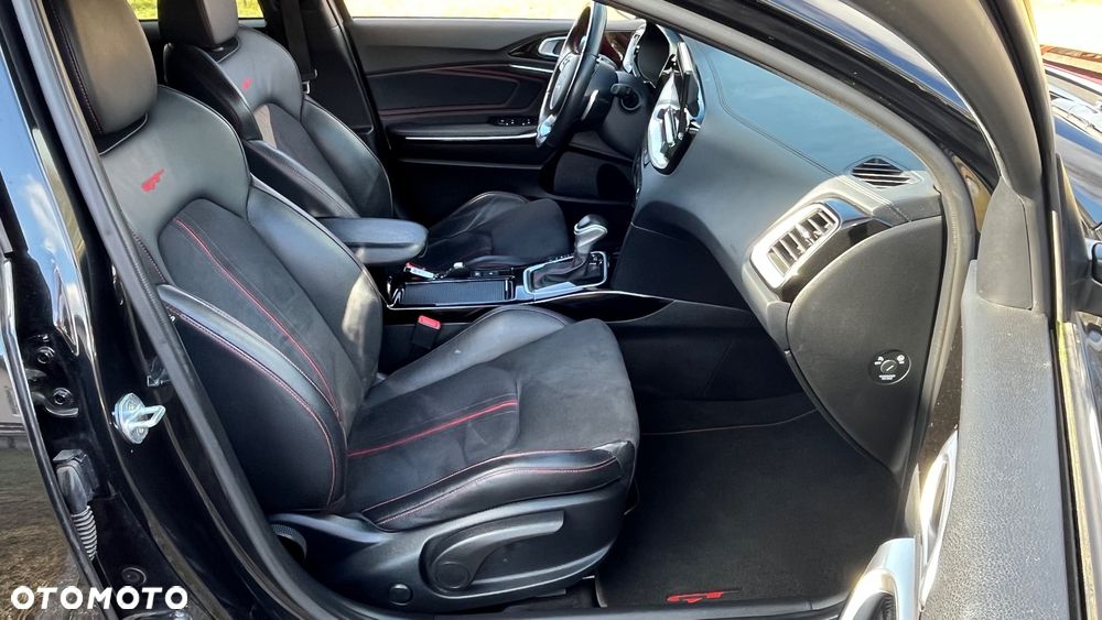 Kia ProCeed 1.6 T-GDI DCT7 OPF GT - 23
