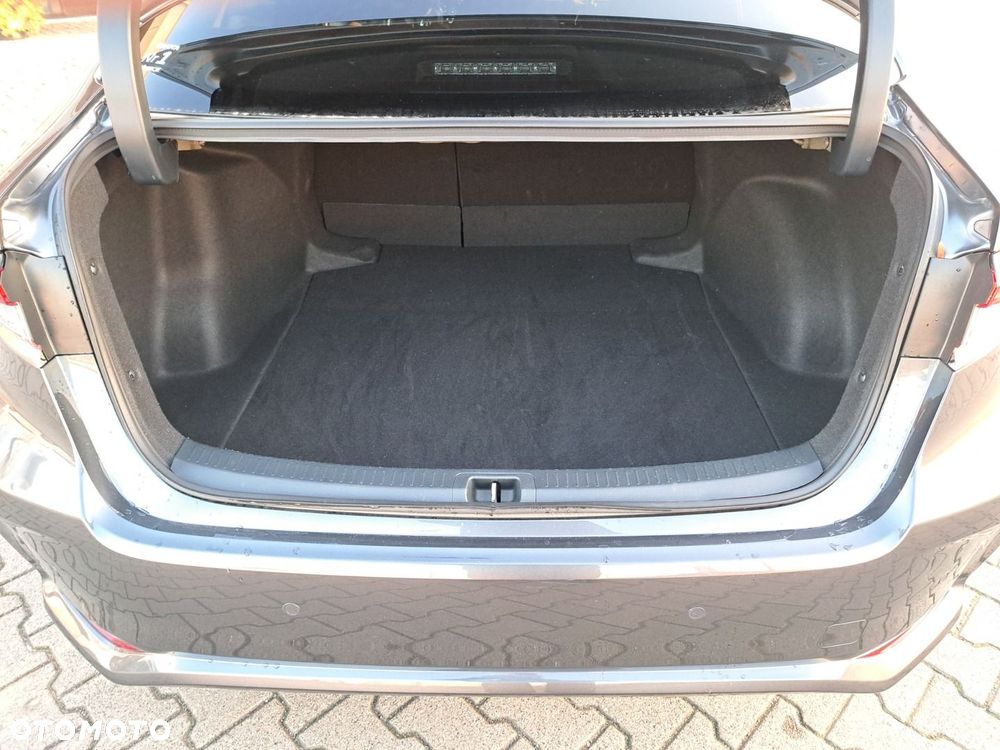 Toyota Corolla 1.8 Hybrid Style - 8