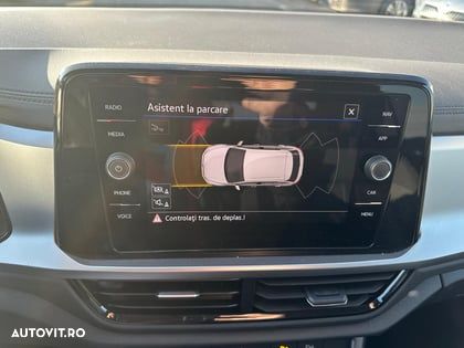 Volkswagen T-Roc - 18