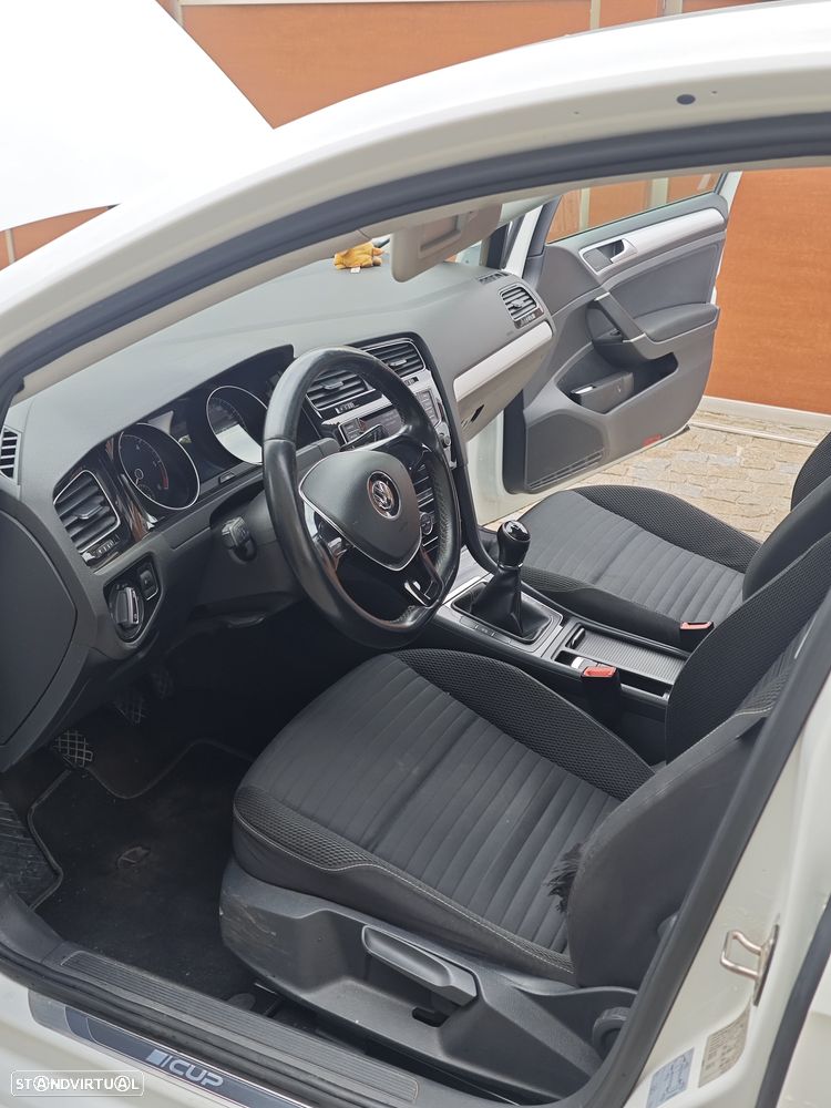 VW Golf 1.6 TDI BlueMotion Cup - 10