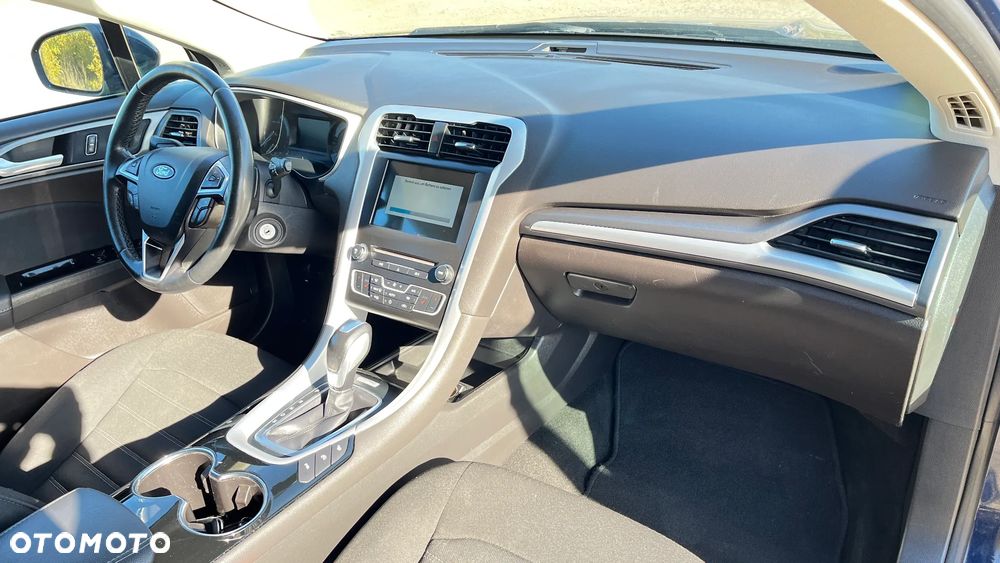 Ford Mondeo - 23