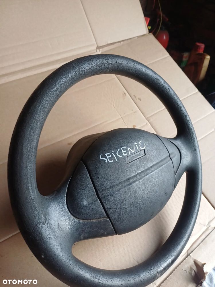 Kierownica zaślepka Fiat Seicento 2001 kolor 112/A - 2