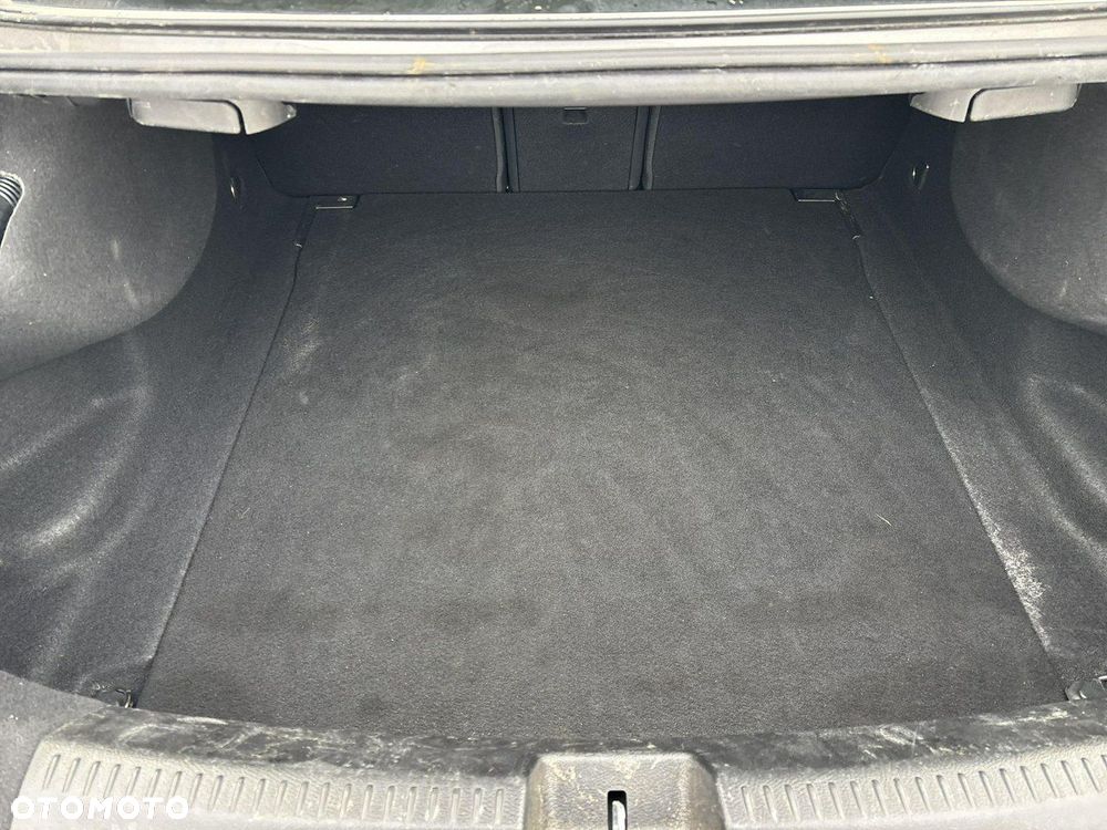 Mercedes-Benz CLA - 14