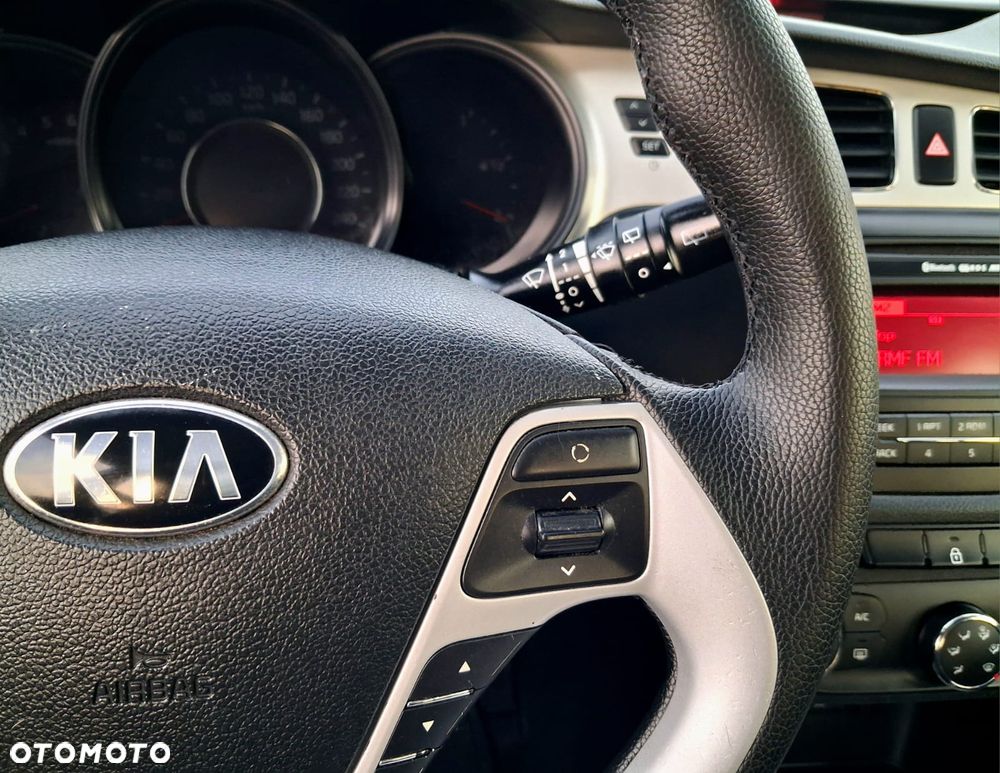 Kia Ceed 1.6 CRDi L - 22