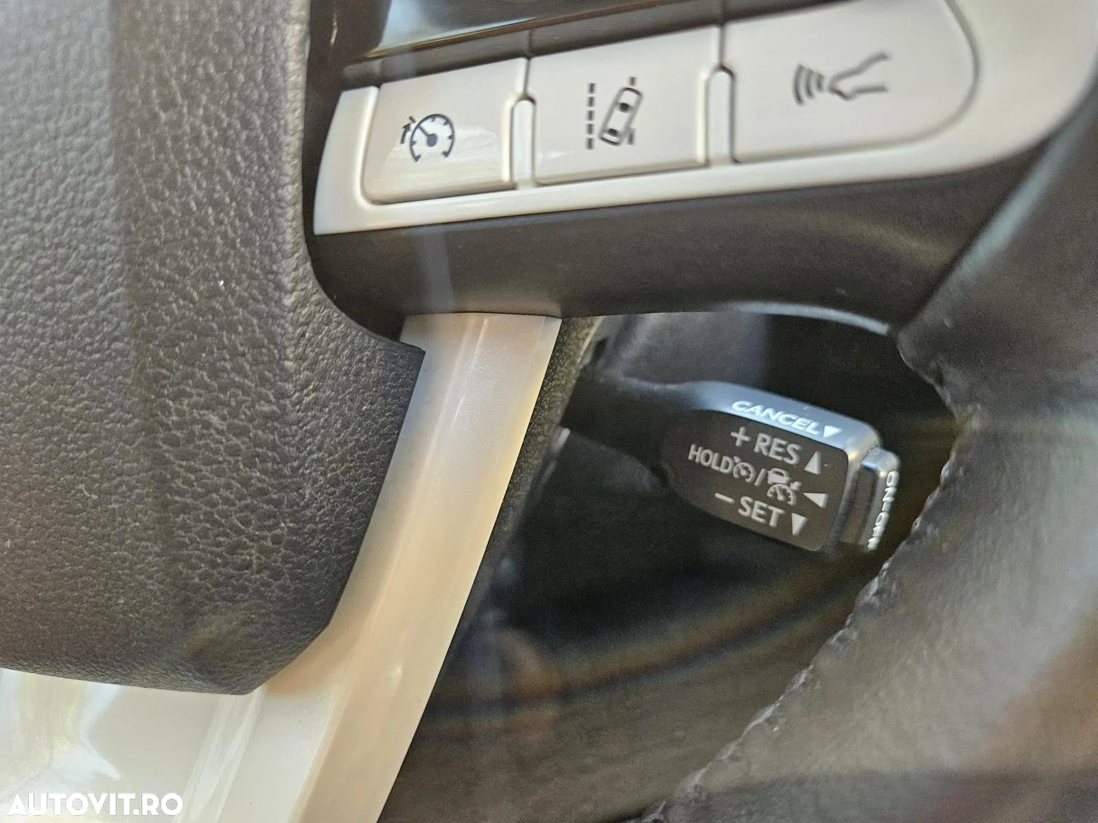 Toyota Prius - 22