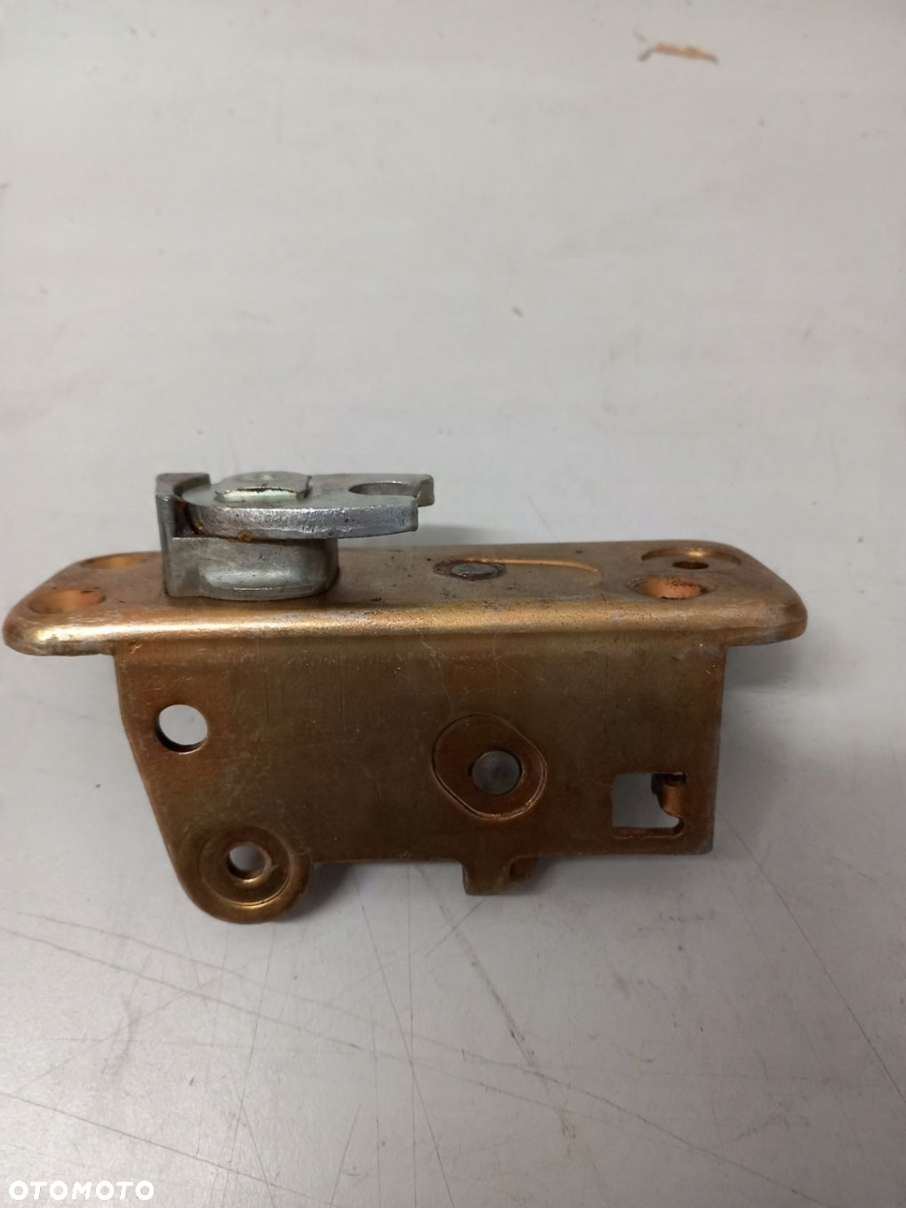 ZAMEK DRZWI PRAWY MERCEDES W309 W310 KACZKA A3097201535 - 4