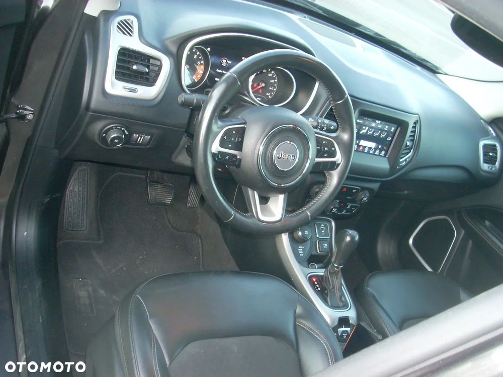 Jeep Compass - 9