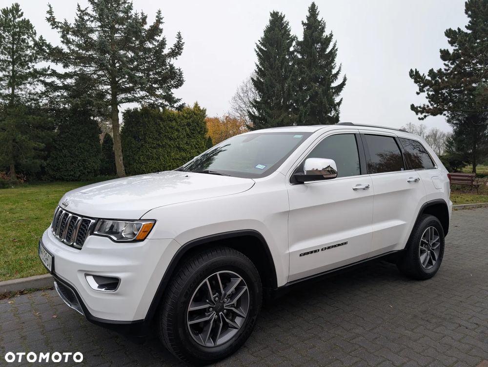 Jeep Grand Cherokee - 17