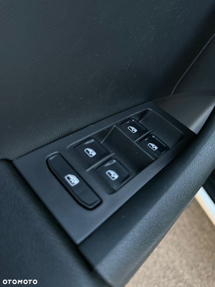 Skoda RAPID - 8