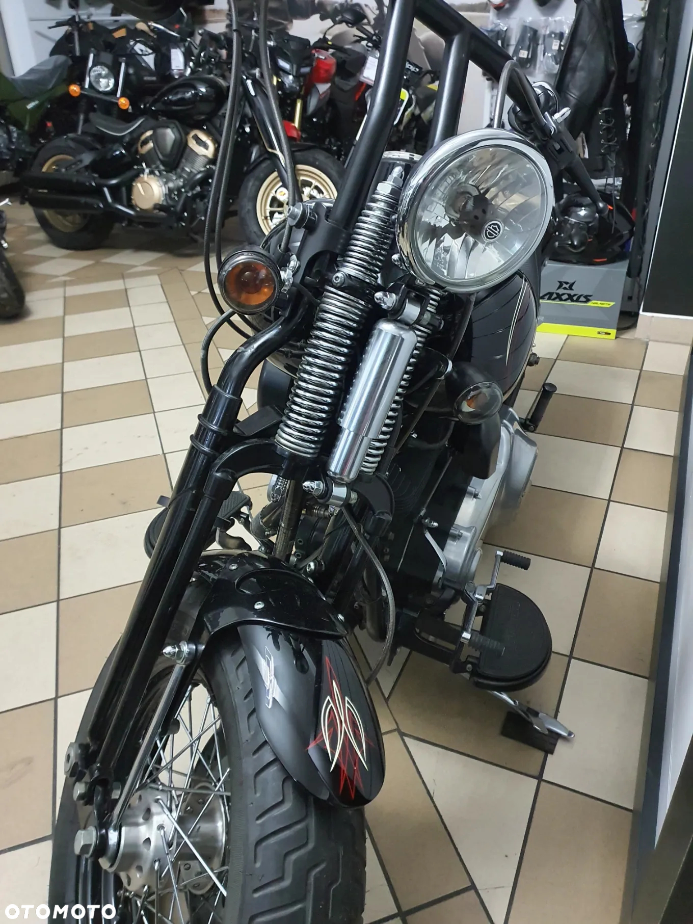 Harley-Davidson Softail Cross Bones - 4