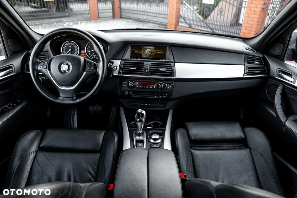 BMW X5 3.0si xDrive - 28