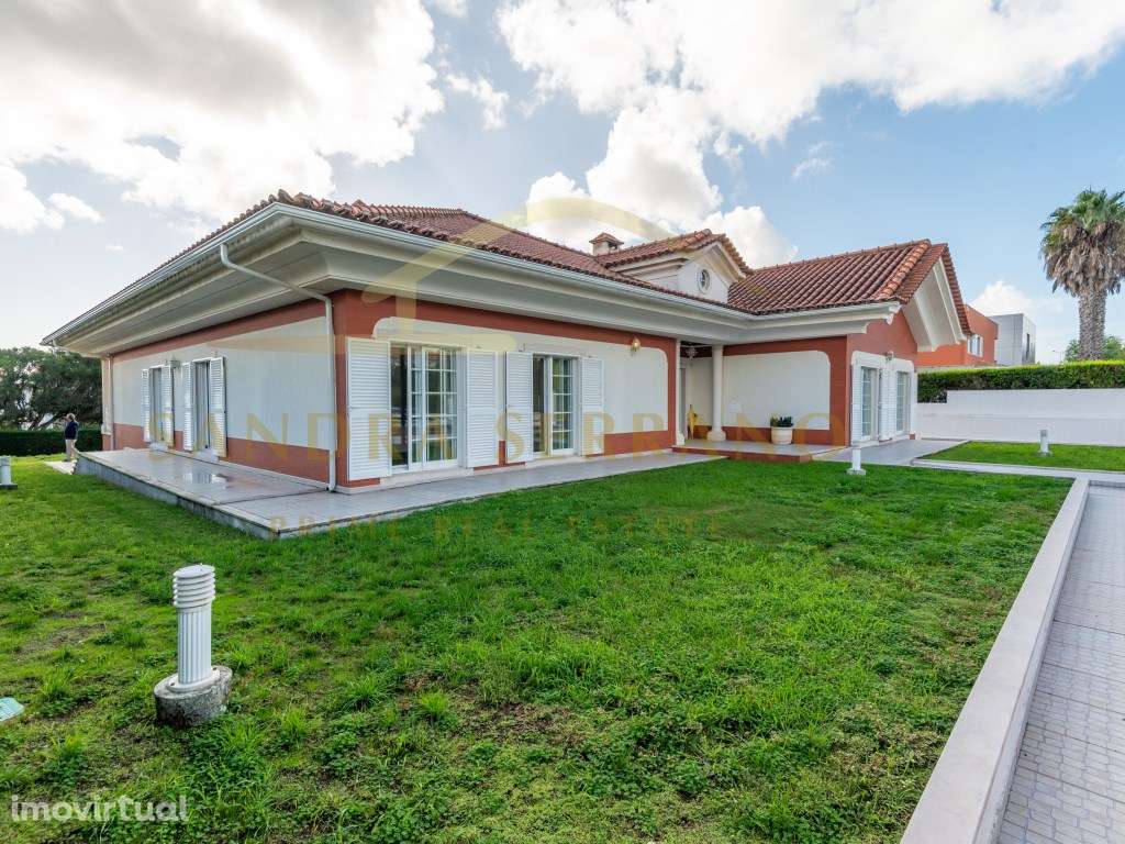 Espaçosa moradia T4 de traça tradicional - Grande imagem: 4/43