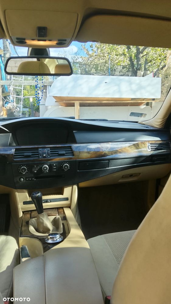 BMW Seria 5 - 12