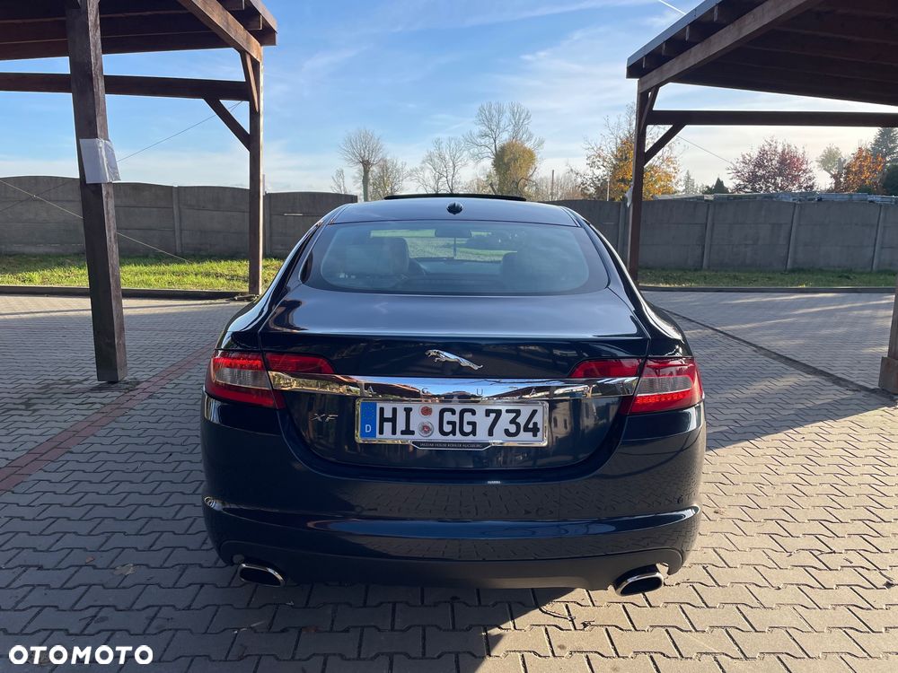 Jaguar XF 2.7 V6 D Premium Luxury - 7