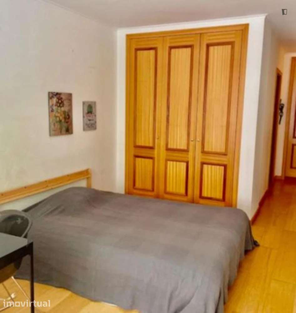 Quarto - localizado em Lumiar Lisbon - Grande imagem: 3/6