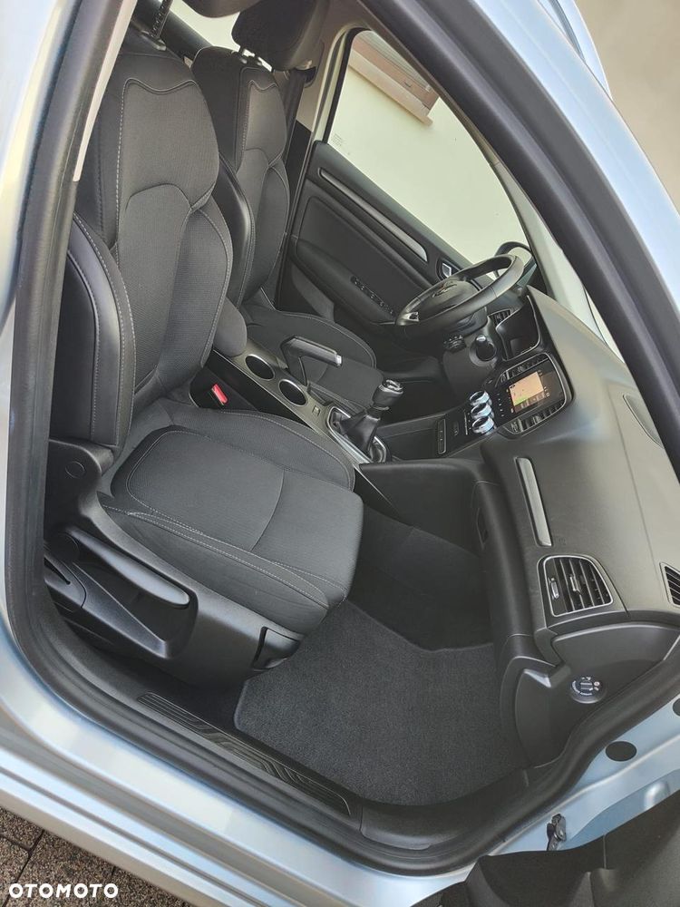 Renault Megane BLUE dCi 115 INTENS - 6