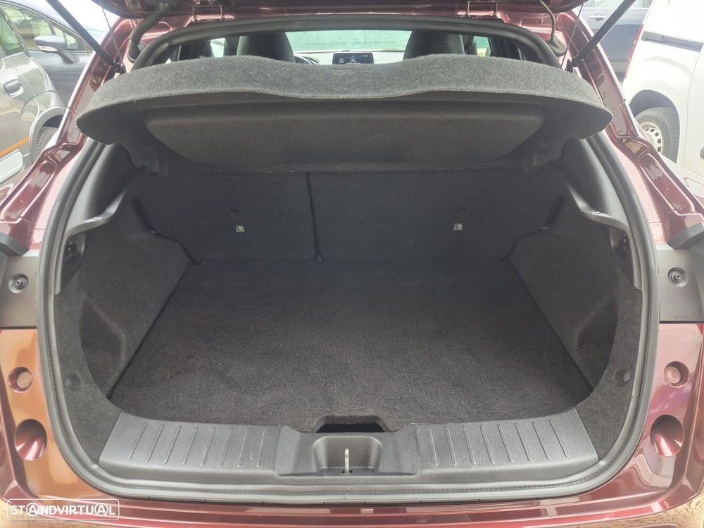 Nissan Juke 1.0 DIG-T N-Connecta NAV. DCT - 9