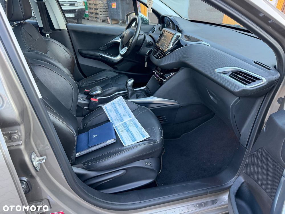 Peugeot 2008 120 VTI Allure - 24