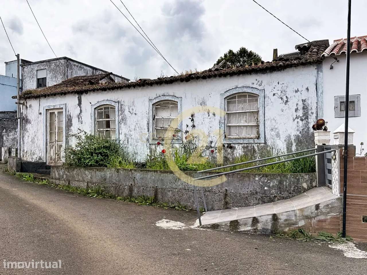 Ruina para Restaurar nas Fontinhas, Praia da Vitória - Grande imagem: 5/7