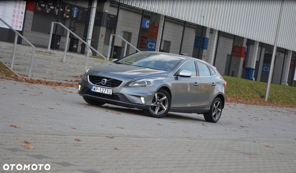 Volvo V40 D2 Drive-E R-Design Kinetic - 1