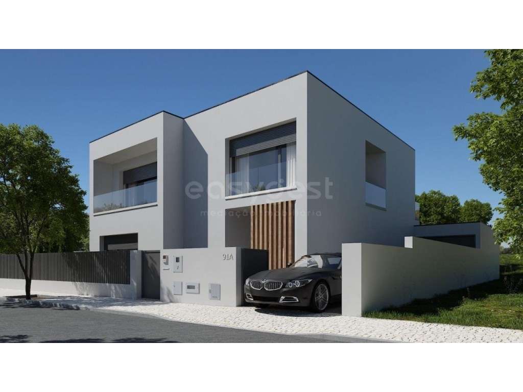 Moradia T4 com Ampla Luminosidade ,e Acabamentos de qualidade - Grande imagem: 3/15