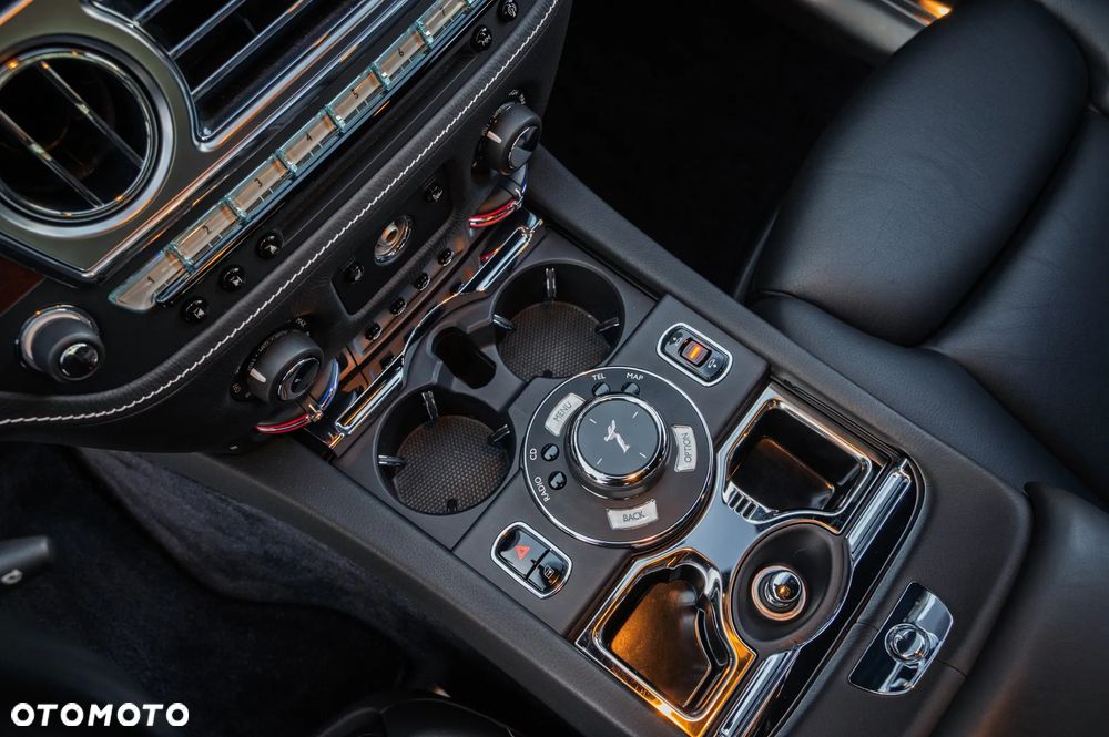 Rolls-Royce Ghost - 22