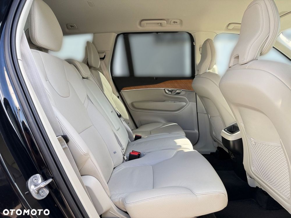 Volvo XC 90 - 27